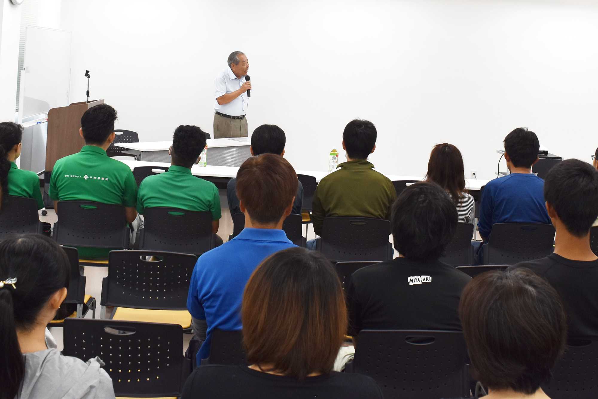 社会保険労務士より講演