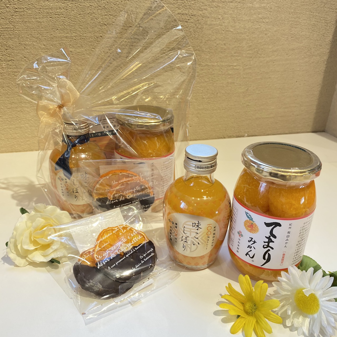 味こいしぼり、てまりみかん、ドライフルーツ有田みかんのチョコレートがけが入った父の日セット
